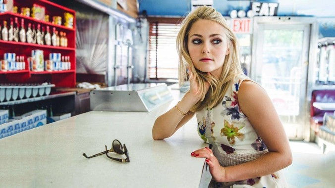 为什么Go仅仅160MB的安装包就可以编译程序，而Rust却还需要几个GB的VC++才能编译？